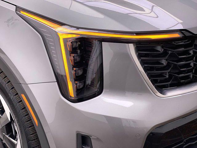 new 2025 Kia Sorento Hybrid car, priced at $41,670