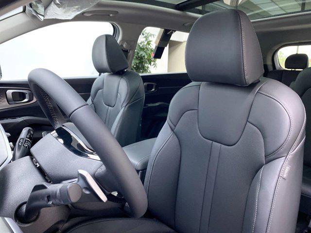 new 2025 Kia Sorento Hybrid car, priced at $41,670