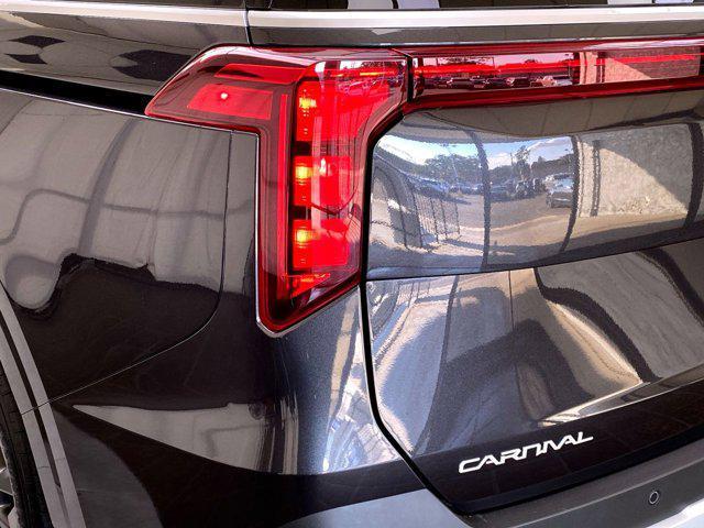 new 2025 Kia Carnival Hybrid car, priced at $44,700