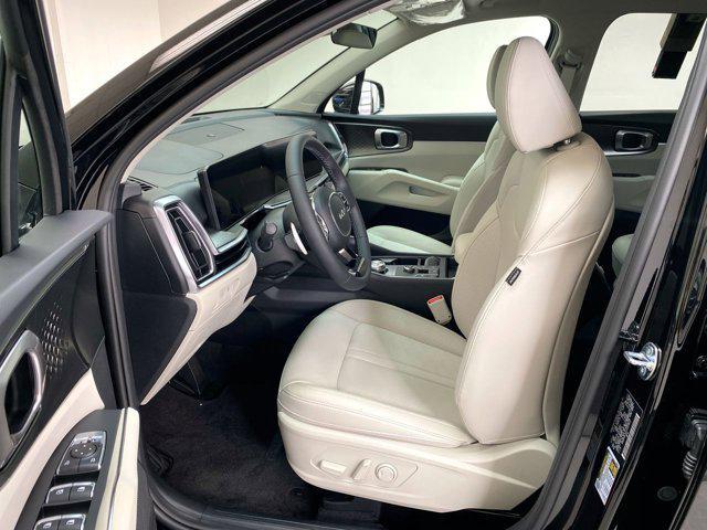 new 2025 Kia Sorento Hybrid car, priced at $40,565
