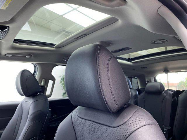 new 2025 Kia Carnival car, priced at $54,370