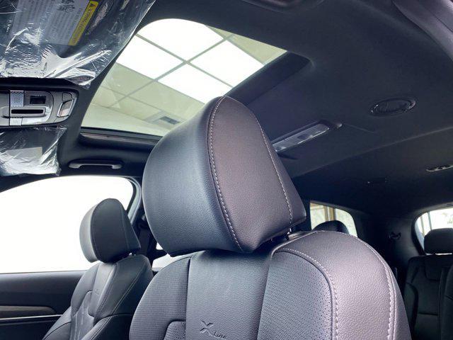 new 2025 Kia Telluride car, priced at $48,215