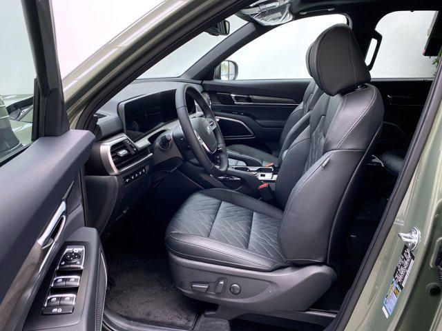 new 2025 Kia Telluride car, priced at $48,215