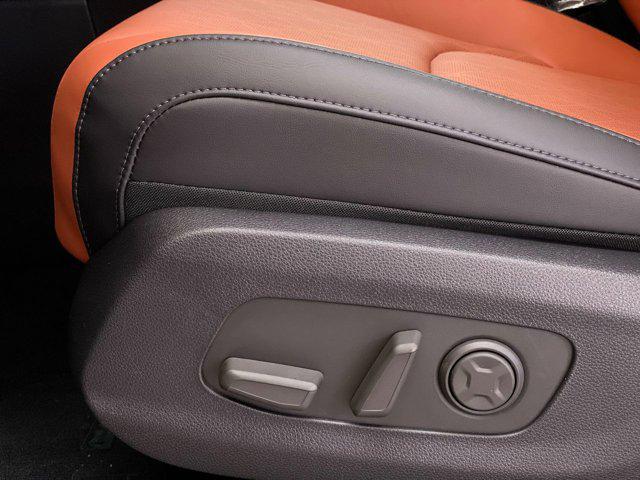 new 2025 Kia Carnival Hybrid car, priced at $53,890