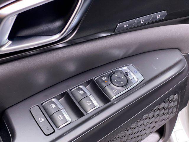 new 2026 Kia Carnival Hybrid car, priced at $51,365