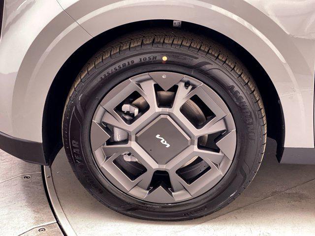 new 2026 Kia Carnival Hybrid car, priced at $45,385