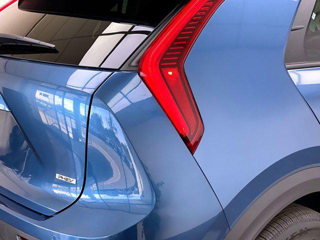 new 2025 Kia Niro Plug-In Hybrid car, priced at $36,160