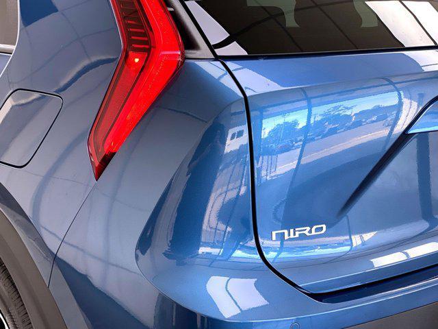 new 2025 Kia Niro Plug-In Hybrid car, priced at $36,160