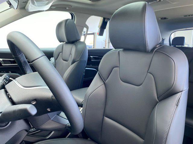 new 2025 Kia Telluride car, priced at $41,585