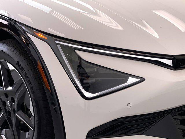 new 2025 Kia EV6 car, priced at $53,030