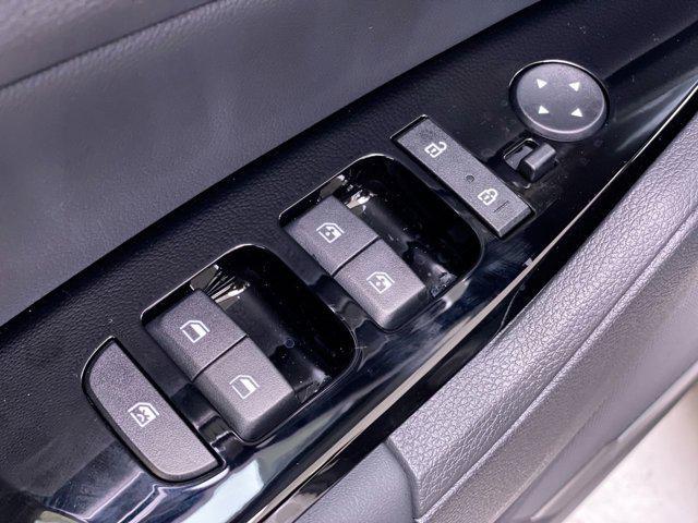 new 2025 Kia Sportage Hybrid car, priced at $34,555