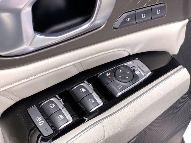 new 2025 Kia Sorento Hybrid car, priced at $48,530