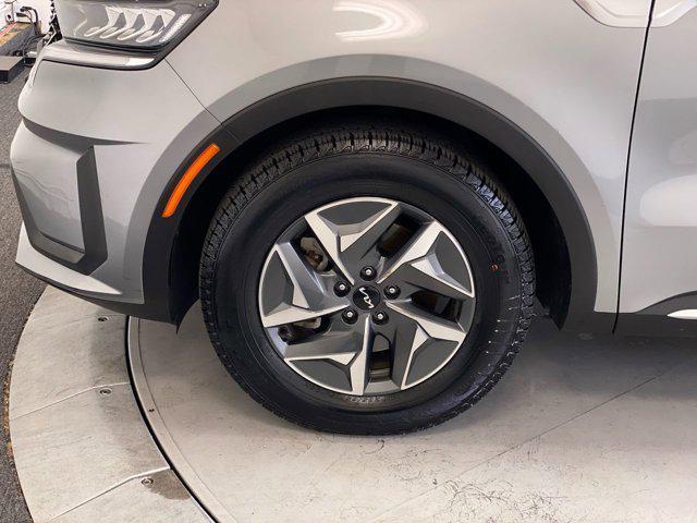 used 2022 Kia Sorento Hybrid car, priced at $19,988