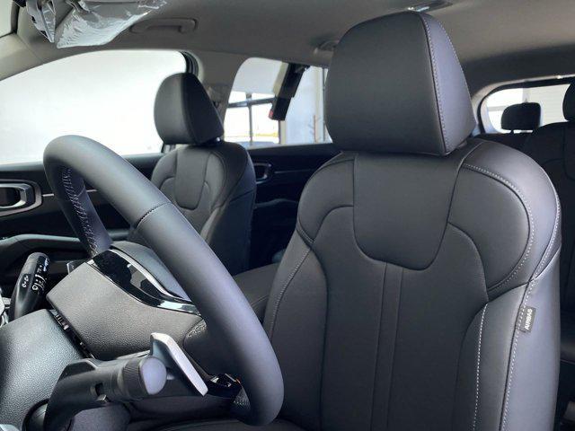 new 2025 Kia Sorento Hybrid car, priced at $41,588