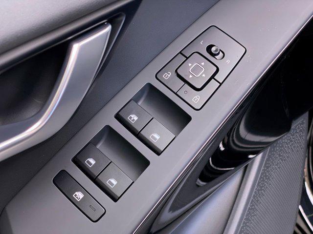 new 2025 Kia Niro Plug-In Hybrid car, priced at $36,555