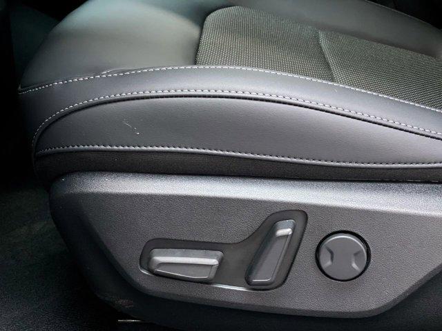 new 2025 Kia EV6 car, priced at $49,915