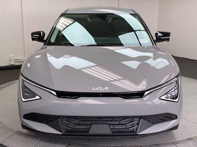 new 2025 Kia EV6 car, priced at $49,915
