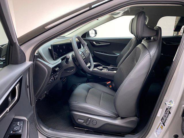 new 2025 Kia EV6 car, priced at $49,915