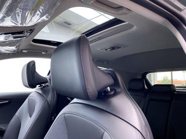 new 2025 Kia Niro car, priced at $33,640