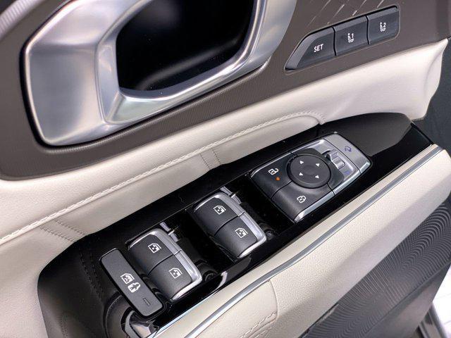 new 2025 Kia Sorento Hybrid car, priced at $48,530