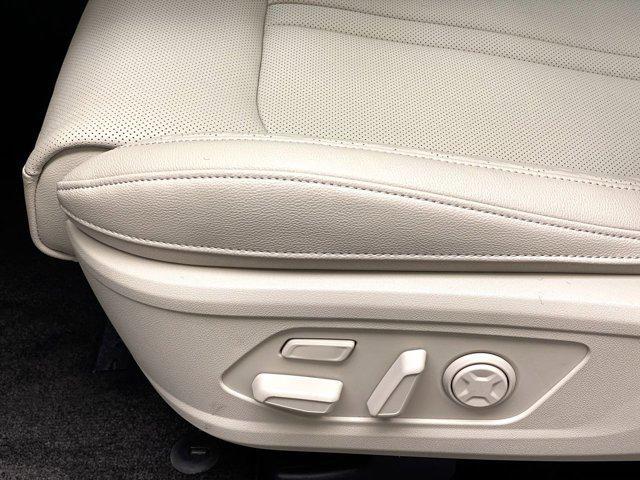 new 2025 Kia Sorento Hybrid car, priced at $48,530