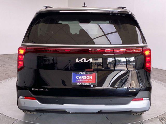 new 2025 Kia Carnival Hybrid car, priced at $45,005