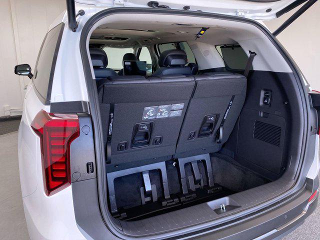 new 2025 Kia Carnival Hybrid car, priced at $57,595