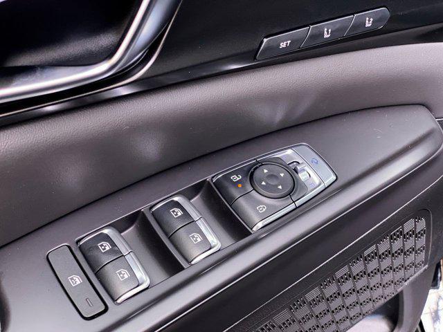 new 2025 Kia Carnival Hybrid car, priced at $55,095