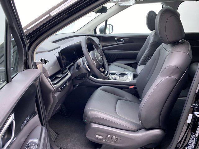 new 2025 Kia Carnival Hybrid car, priced at $55,095