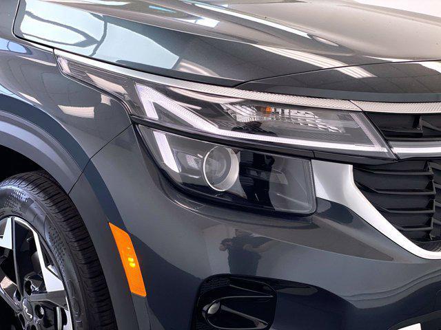 new 2025 Kia Seltos car, priced at $28,575