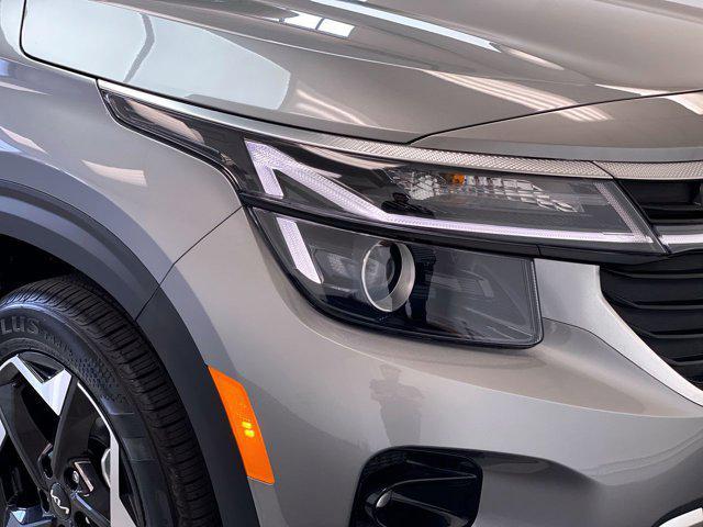 new 2025 Kia Seltos car, priced at $28,935