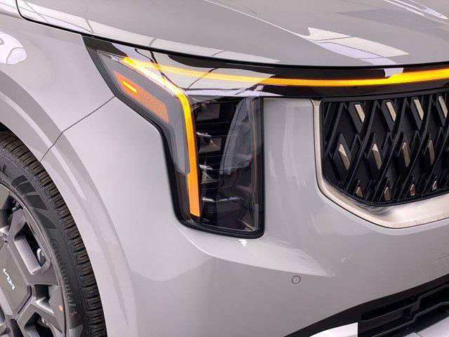 new 2025 Kia Carnival Hybrid car, priced at $45,195