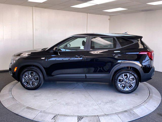 new 2025 Kia Seltos car, priced at $26,690