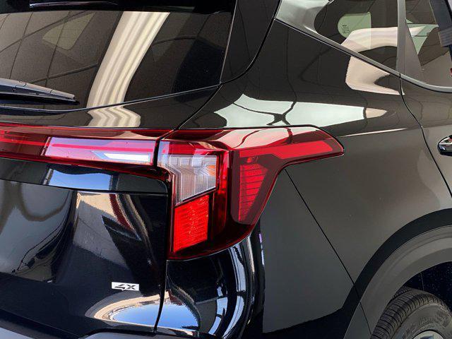new 2025 Kia Seltos car, priced at $26,690