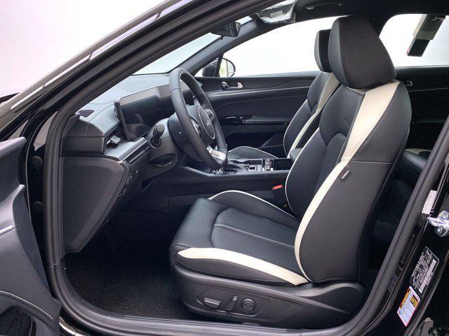 new 2025 Kia K5 car, priced at $29,550