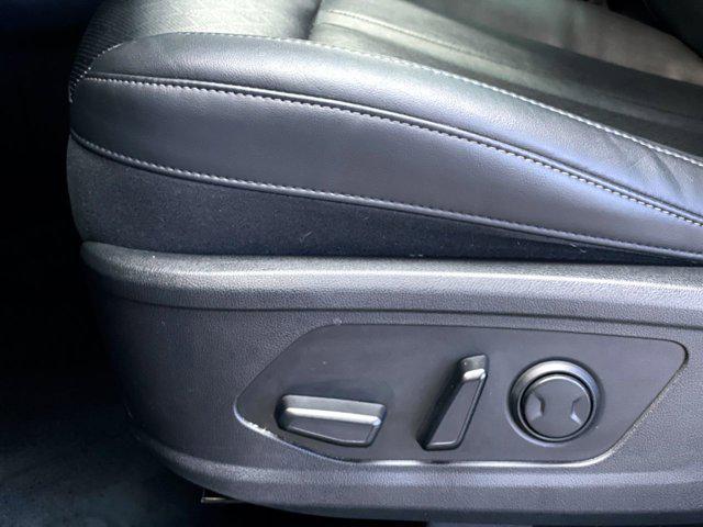 used 2022 Kia Sorento car, priced at $26,995