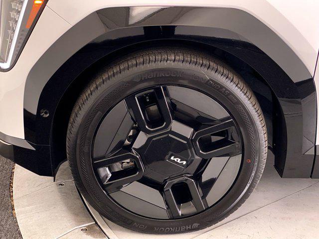 new 2026 Kia EV9 car, priced at $75,010