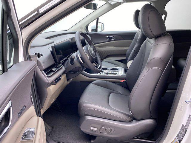 new 2025 Kia Carnival Hybrid car, priced at $45,195