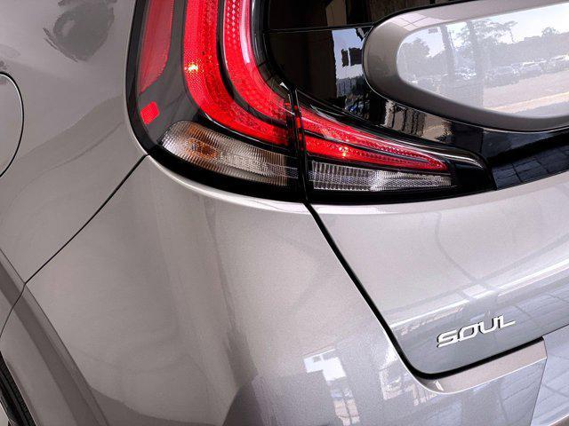 new 2025 Kia Soul car, priced at $22,560