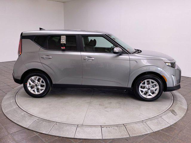 new 2025 Kia Soul car, priced at $22,560
