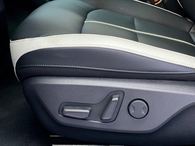 new 2025 Kia EV6 car, priced at $61,075