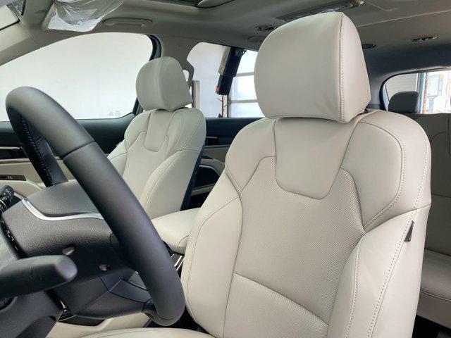 new 2025 Kia Telluride car, priced at $43,210