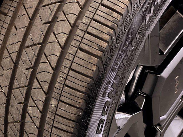 new 2025 Kia Sorento car, priced at $48,030