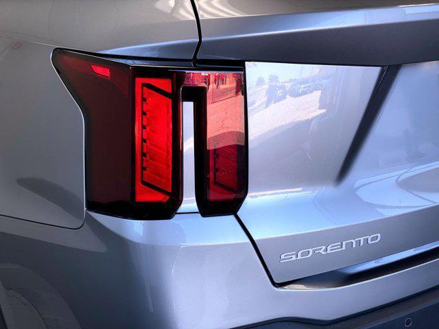 new 2025 Kia Sorento Plug-In Hybrid car, priced at $49,630