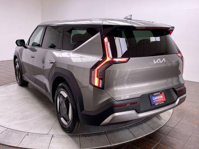 new 2024 Kia EV9 car, priced at $60,920