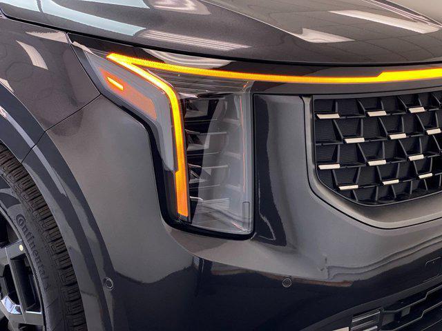 new 2025 Kia Carnival Hybrid car, priced at $51,405