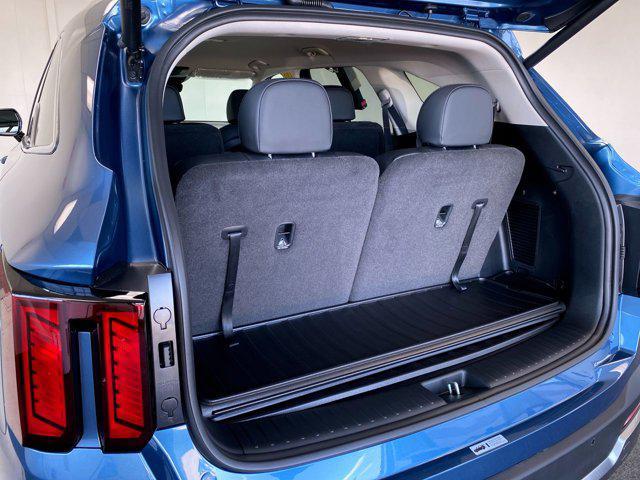 new 2025 Kia Sorento Hybrid car, priced at $42,365