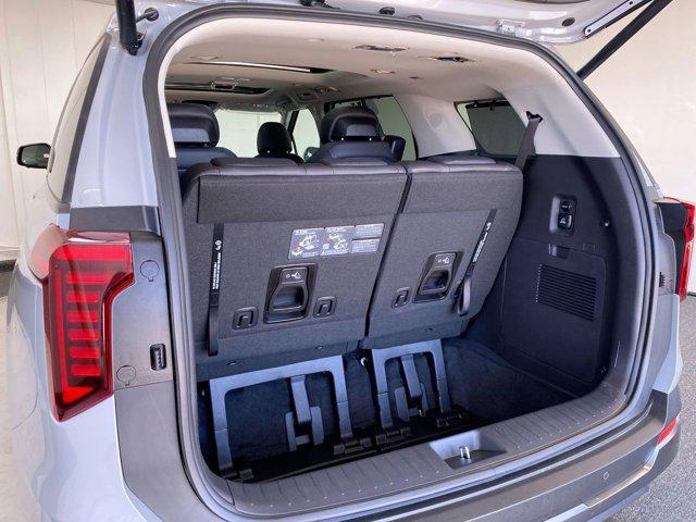 new 2026 Kia Carnival Hybrid car, priced at $55,285