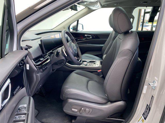 new 2026 Kia Carnival Hybrid car, priced at $55,285