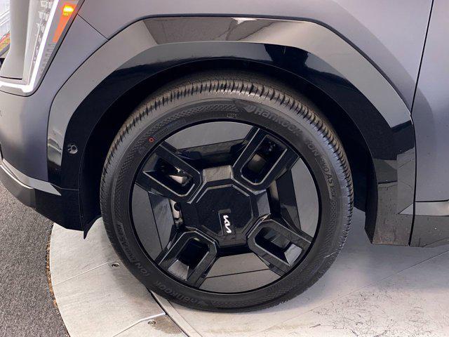 new 2026 Kia EV9 car, priced at $74,730